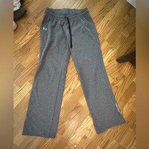 Women’s gray under armour sweatpants